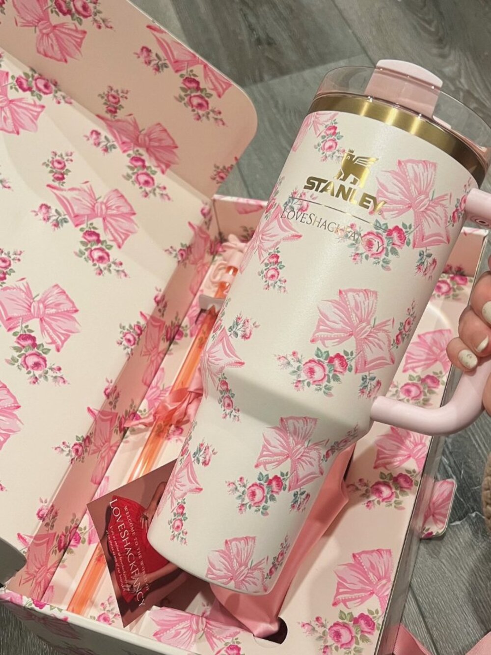 Stanley x LoveShackFancy 40oz Floral Limited Edition Quencher H2.0